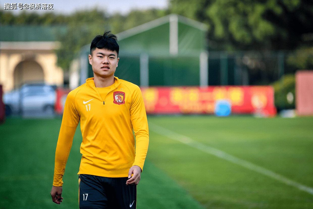 大连一方主场强势！杨立瑜独中两元，:大胜青岛黄海的简单介绍