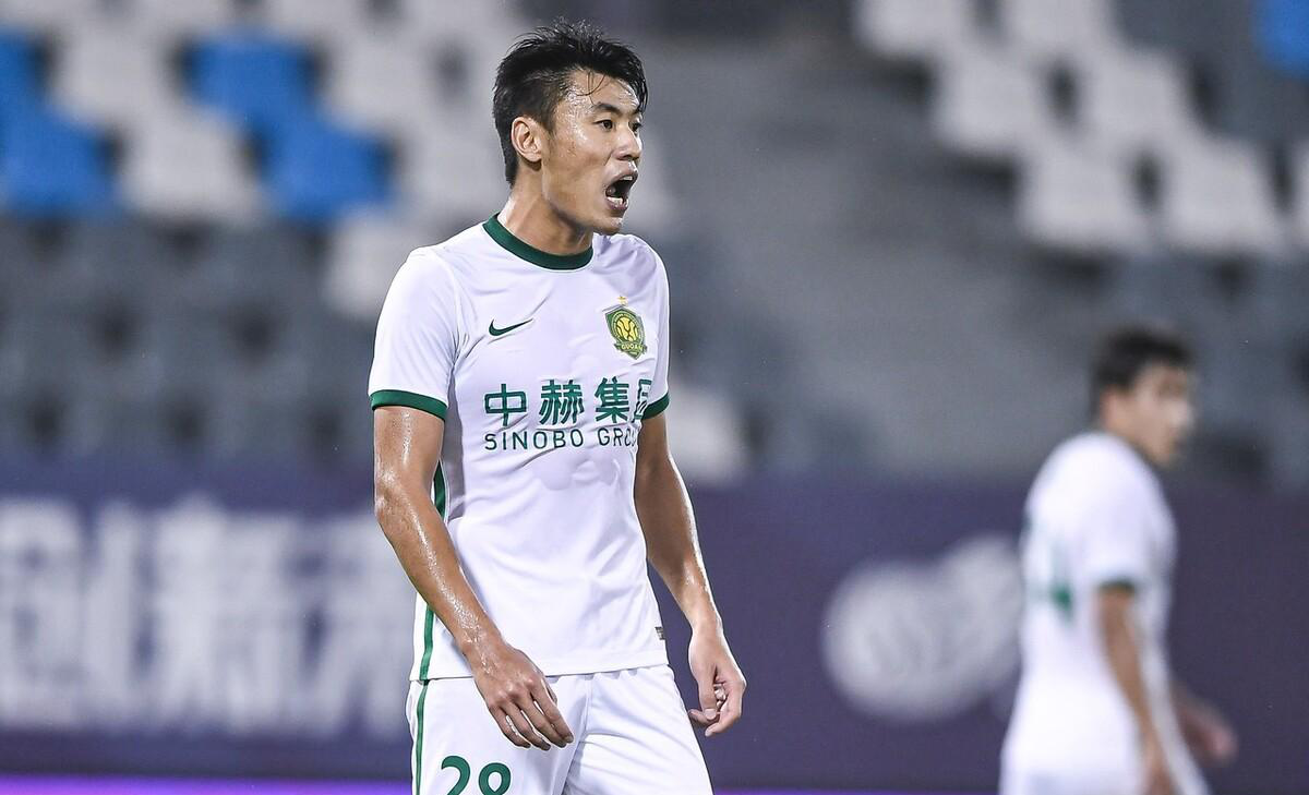 在线娱乐-包含张呈栋助球队夺冠，上海上港喜获胜利的词条