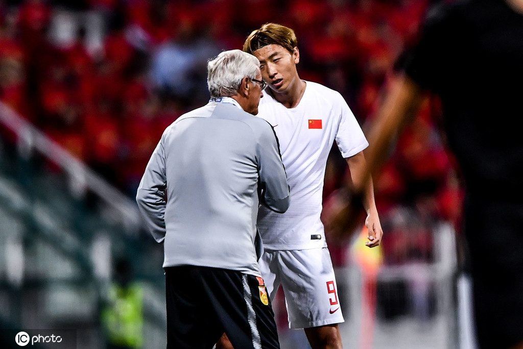 c7娱乐下载-亚洲职业足球竞技升级：球员技战术精益求精