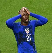 C7娱乐app-阿贾克斯遗憾出局，欧冠征程告终