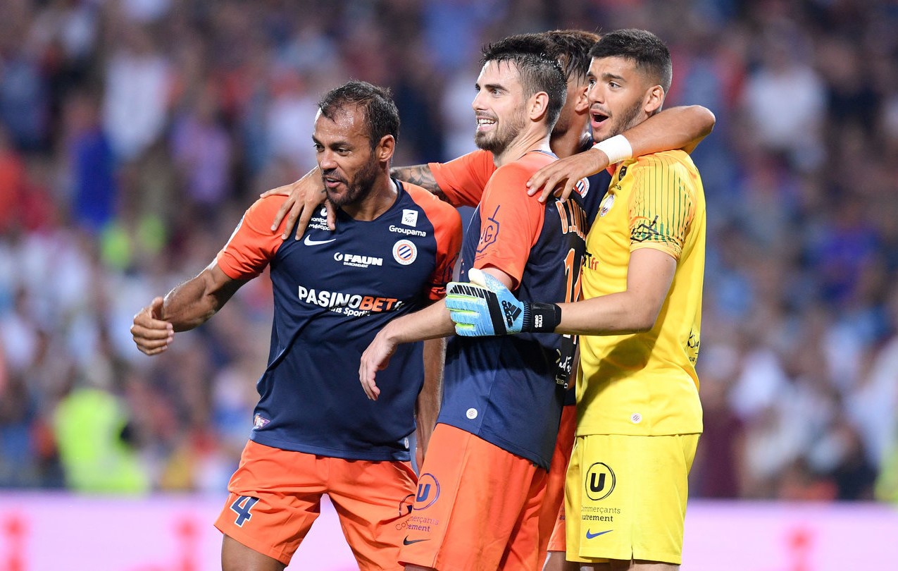 包含兰斯客场力擒摩纳哥，赢得关键胜利的词条