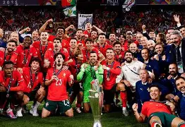 C7娱乐app下载-包含欧国联赛场电光火石，精彩瞬间尽收眼底的词条